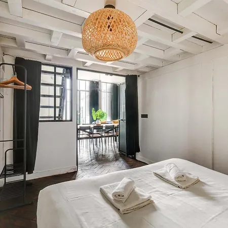 Stylish And Sunny 7bd With Garden For 17 Guests! Lägenhet *
