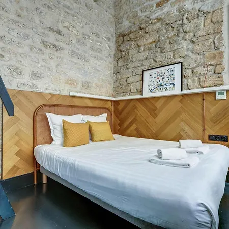 Stylish And Sunny 7bd With Garden For 17 Guests! Lägenhet Paris