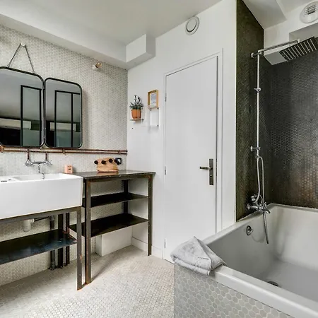 Stylish And Sunny 7bd With Garden For 17 Guests! Paris