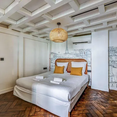 Daire Stylish And Sunny 7bd With Garden For 17 Guests! *