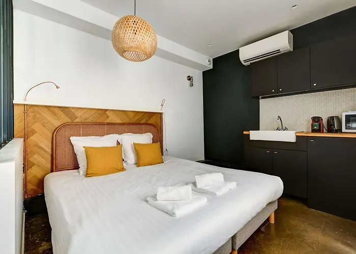 Lejlighed Stylish And Sunny 7bd With Garden For 17 Guests! *