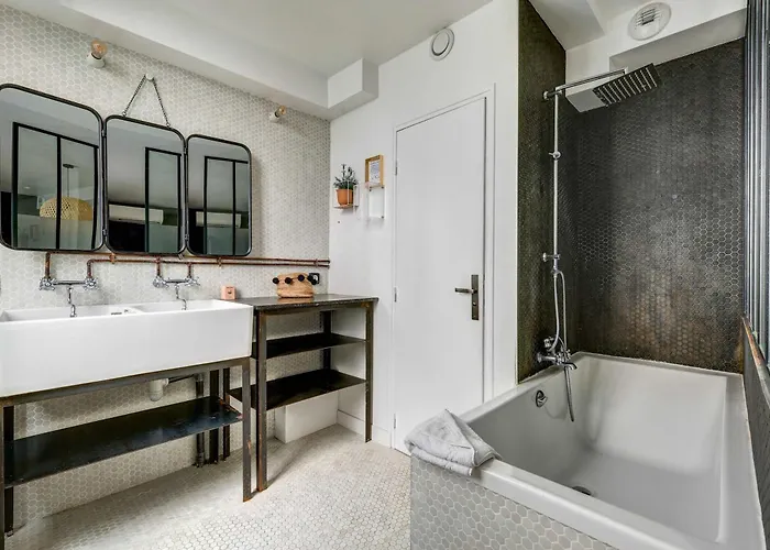 Stylish And Sunny 7bd With Garden For 17 Guests! Paris