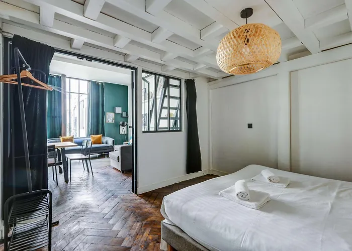 Stylish And Sunny 7bd With Garden For 17 Guests! Paris